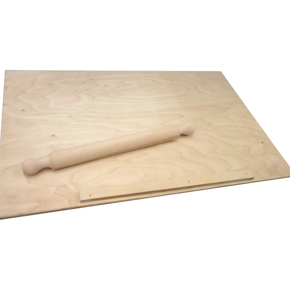 Spianatoia in legno di abete con matterello